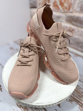 Christina Sneaker in Mauve