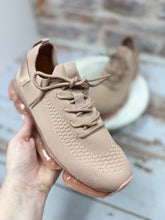 Christina Sneaker in Mauve