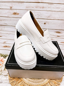 Lucy Loafer in Ivory