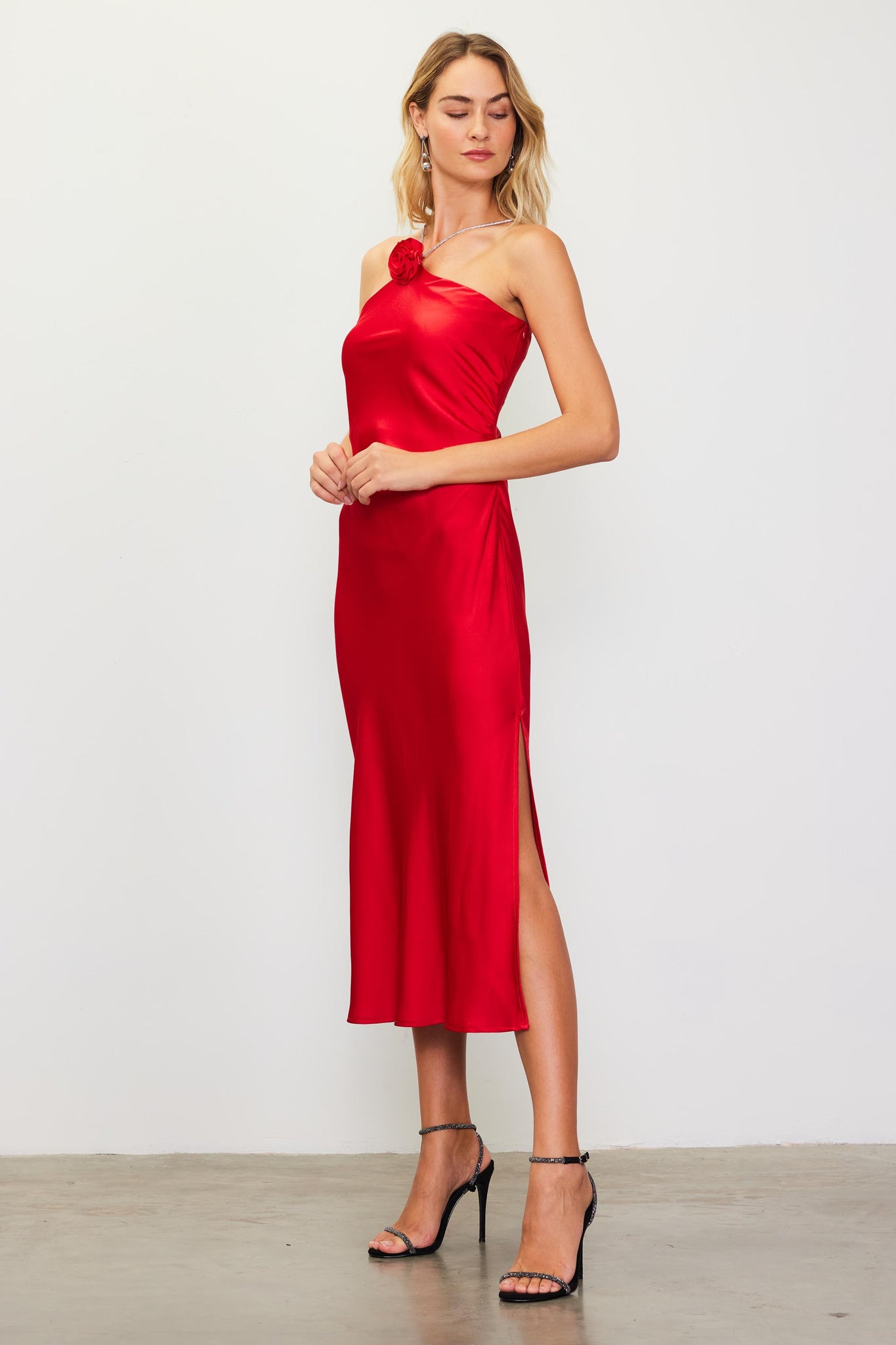 paint the town red dress WARDROBE REVOLUTION: PAINT THE TOWN RED